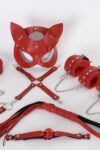 Aria’s Closet Kırmızı İçi Tüylü Maske