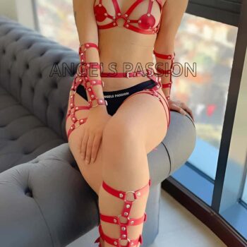 Kırmızı Deri Bacak ve Kol Harness Detaylı Takım