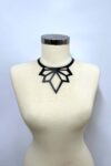 Lazer Kesim Şık Deri Choker