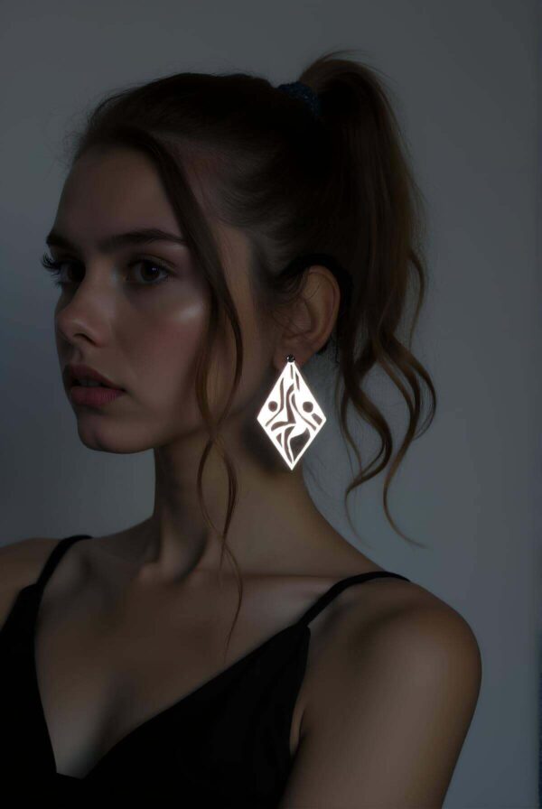beyaz reflektorlu geometrik kupe tarz lazer kesim kupe apbj009 kpe angels passion 131750 41 B