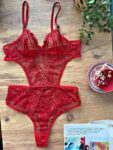 Aria’s Closet Çiçek Desenli Kırmızı Bodysuit