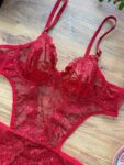 Aria’s Closet Çiçek Desenli Kırmızı Bodysuit