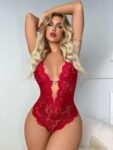 Aria’s Closet Metal Kalp Aksesuarlı Fantezi Dantelli Kırmızı Body