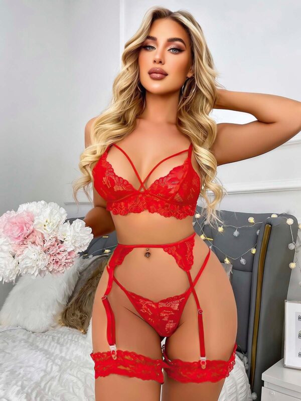 arias closet kirmizi gogus ip detayli c255f